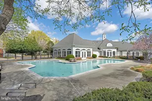 2433 Coopers Branch Ct, Herndon, VA 20171 - Photo 31