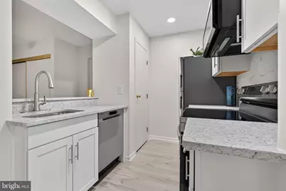 5757 Rexford Court #M, Springfield, VA 22152 - Photo 9