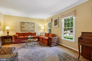 9415 Cello Ct, Vienna, VA 22182 - Photo 3