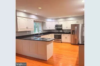 6286 Dunaway Court, McLean, VA 22101 - Photo 5