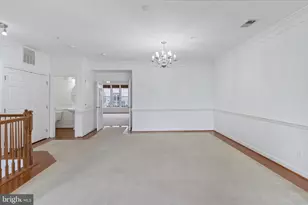 5675 Harrington Falls Ln, Alexandria, VA 22312 - Photo 7