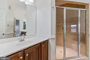 5675 Harrington Falls Ln, Alexandria, VA 22312 - Photo 23