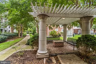 12929 Centre Park Cir, Herndon, VA 20171 - Photo 25