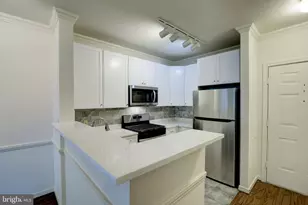 1645 International Dr, McLean, VA 22102 - Photo 3