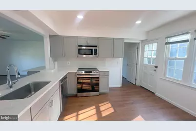 1636 Great Falls Street, McLean, VA 22101 - Photo 5