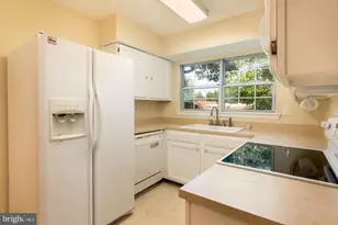 7717 Inversham Dr, Falls Church, VA 22042 - Photo 7