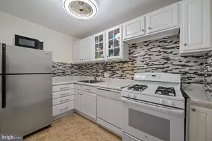 7984 Audubon Ave, Alexandria, VA 22306 - Photo 13