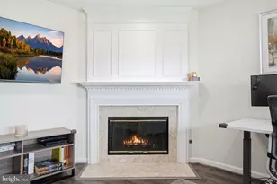 8248 Catbird Cir, Lorton, VA 22079 - Photo 7