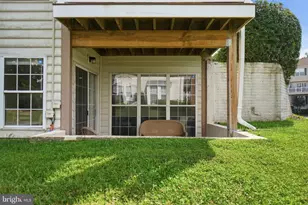 8248 Catbird Cir, Lorton, VA 22079 - Photo 21