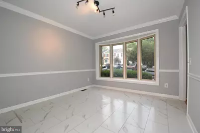 6611 Rosecroft Place, Falls Church, VA 22043 - Photo 9