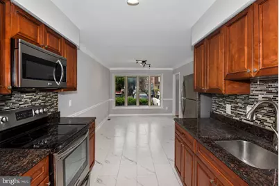 6611 Rosecroft Place, Falls Church, VA 22043 - Photo 13
