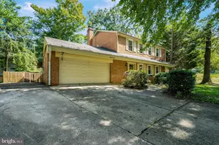 8916 Braeburn Dr, Annandale, VA 22003 - Photo 61