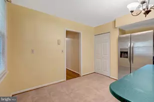 8916 Braeburn Dr, Annandale, VA 22003 - Photo 19