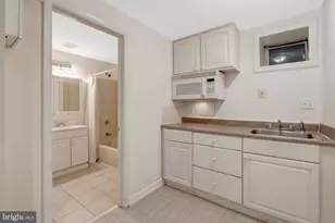 8916 Braeburn Dr, Annandale, VA 22003 - Photo 49