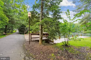 1626 Waters Edge Ln, Reston, VA 20190 - Photo 83