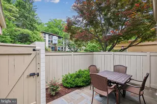 1626 Waters Edge Ln, Reston, VA 20190 - Photo 3