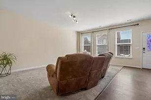 8358 Sallyport St, Lorton, VA 22079 - Photo 9