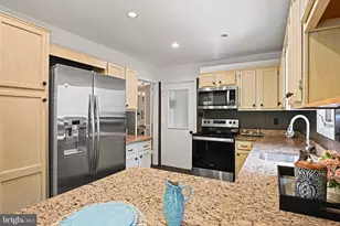 9006 Home Guard Dr, Burke, VA 22015 - Photo 21