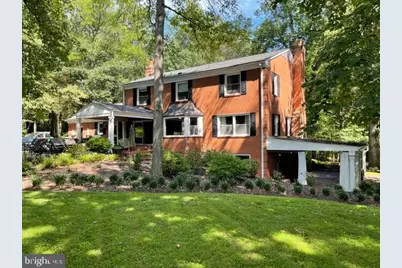 10015 Saddle Road, Vienna, VA 22181 - Photo 5