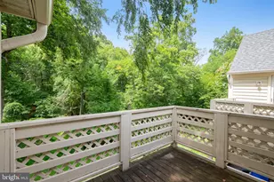 7660 Willow Point Dr, Falls Church, VA 22042 - Photo 19