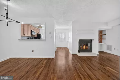 7660 Willow Point Drive, Falls Church, VA 22042 - Photo 5