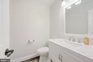 7315 Scarlet Oak Ct, Fairfax Station, VA 22039 - Photo 5