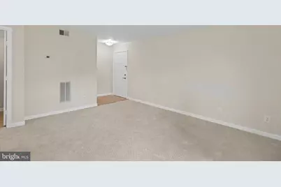 1727 Ascot Way #1727G, Reston, VA 20190 - Photo 5