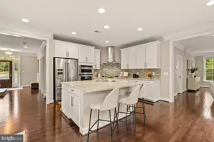 6203 Champion Oak Ct, Falls Church, VA 22044 - Photo 9