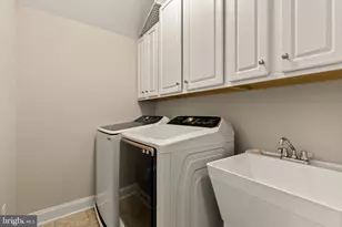 6203 Champion Oak Ct, Falls Church, VA 22044 - Photo 41