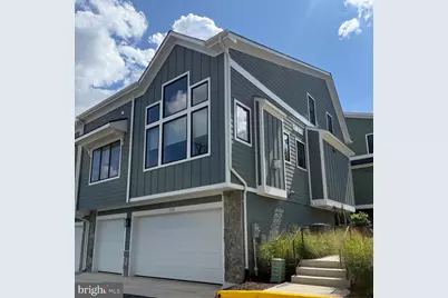 111 Courthouse Road SW #6, Vienna, VA 22180 - Photo 3