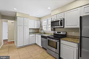 6926 Whitehall Pl, McLean, VA 22101 - Photo 11