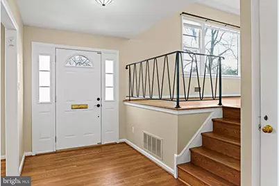 6926 Whitehall Place, McLean, VA 22101 - Photo 3