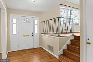 6926 Whitehall Pl, McLean, VA 22101 - Photo 3