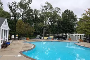 3179 Summit Square Dr, Oakton, VA 22124 - Photo 29