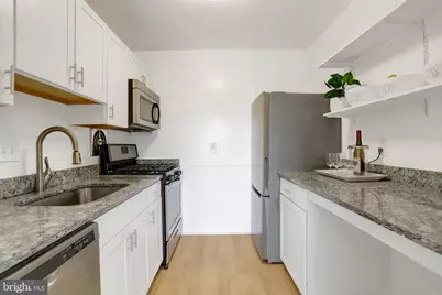 2909 Charing Cross Road #13, Falls Church, VA 22042 - Photo 11