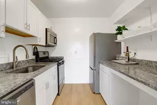2909 Charing Cross Rd, Falls Church, VA 22042 - Photo 11