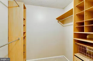 8135 Loving Forest Ct, Springfield, VA 22153 - Photo 9