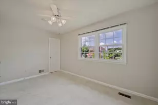 7177 Lake Cove Dr, Alexandria, VA 22315 - Photo 19