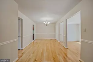 7177 Lake Cove Dr, Alexandria, VA 22315 - Photo 15