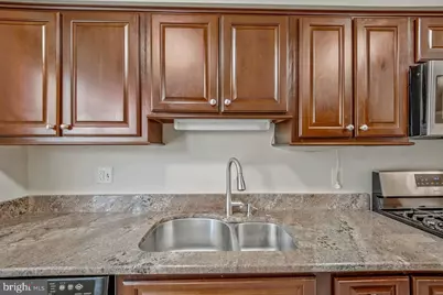 7177 Lake Cove Drive, Alexandria, VA 22315 - Photo 9