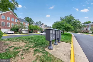 6240 Windham Hill Run, Alexandria, VA 22315 - Photo 43