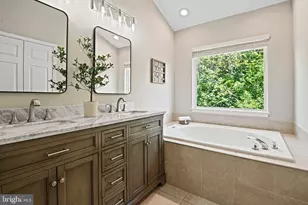 13102 Forest Mist Ln, Fairfax, VA 22033 - Photo 21