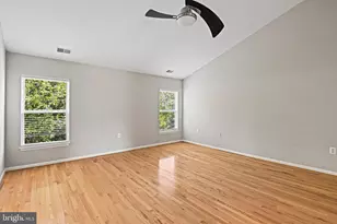 13102 Forest Mist Ln, Fairfax, VA 22033 - Photo 17