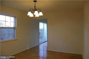 4205 Kincaid Ct, Chantilly, VA 20151 - Photo 5