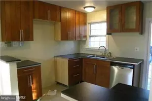 4205 Kincaid Ct, Chantilly, VA 20151 - Photo 7