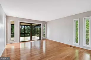 9022 Trailridge Ct, Vienna, VA 22182 - Photo 11