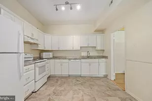 2116 Green Watch Way, Reston, VA 20191 - Photo 9