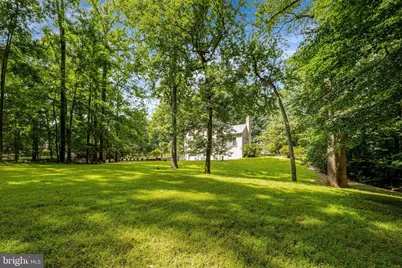9185 Old Dominion Drive, McLean, VA 22102 - Photo 3