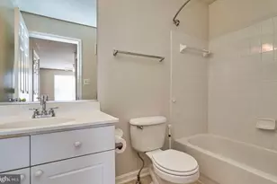 12827 Fair Briar Ln, Fairfax, VA 22033 - Photo 13