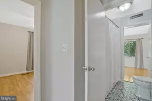 5758 Biscayne Dr, Alexandria, VA 22303 - Photo 35